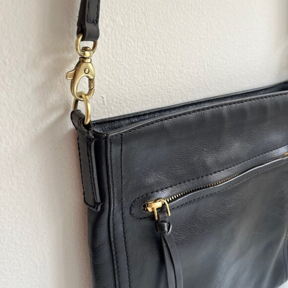 Vintage Fossil Black Leather Crossbody Bag - Picture 4 of 10